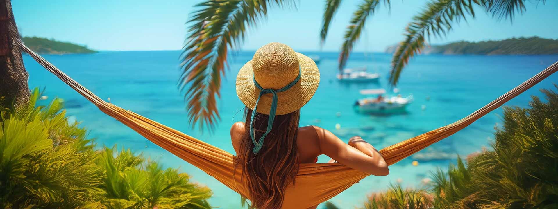 Mujer mirando el mar